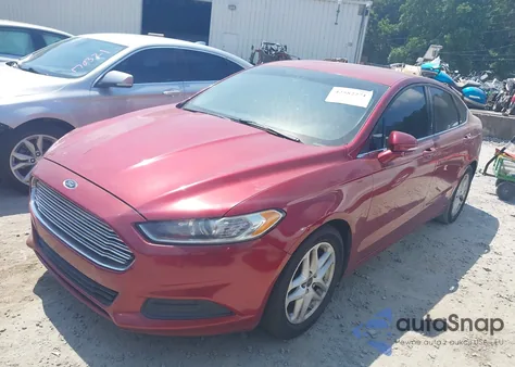 2013 Ford Fusion Se z USA, uszkodzony, nr VIN 3FA6P0HR3DR368404